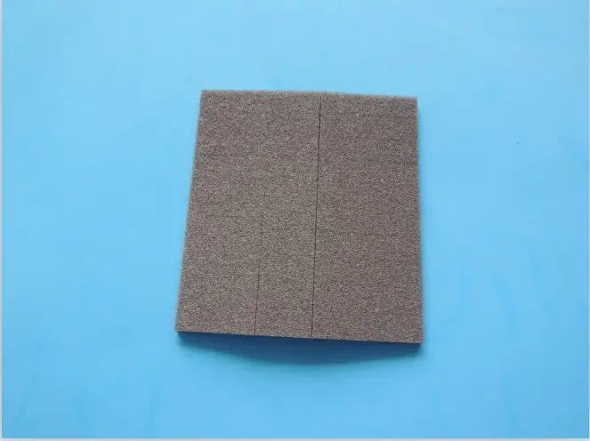 Andstæðingur-truflanir leiðandi froðu